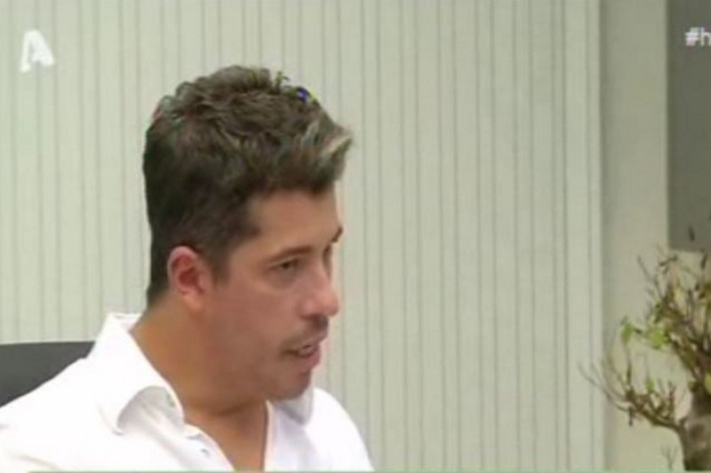 Η εξομολόγηση του Χάρη Βαρθακούρη: «Βάλαμε τα κλάματα όταν είδαμε ότι το σπίτι μας κάηκε»