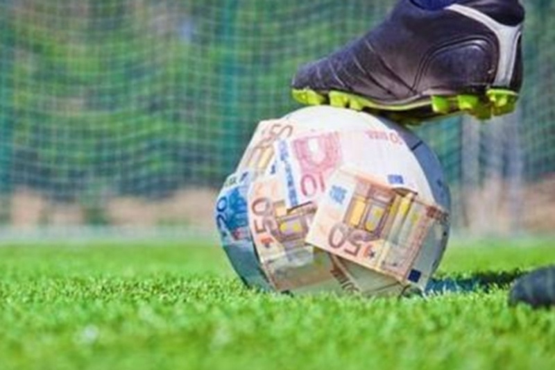 Απίστευτη καταγγελία ποδοσφαιριστή κατά διαιτητή: «Μου είπε στα..@$#& μας κάνε ότι θες!»