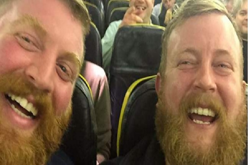 Τυχαία συνάντηση… κλώνων σε αεροπλάνο