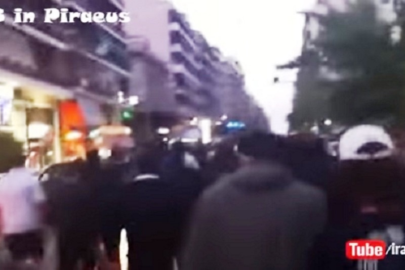 Χαμός στον Πειραιά με οπαδούς της Ντιναμό Ζάγκρεμπ! (video)