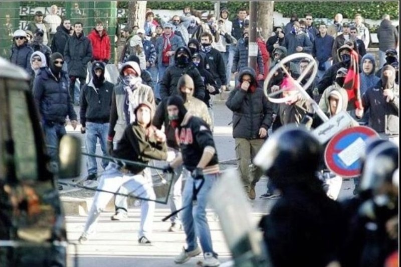 Απίστευτο ξύλο Κροατών και Σέρβων στο «Ελ. Βενιζέλος»