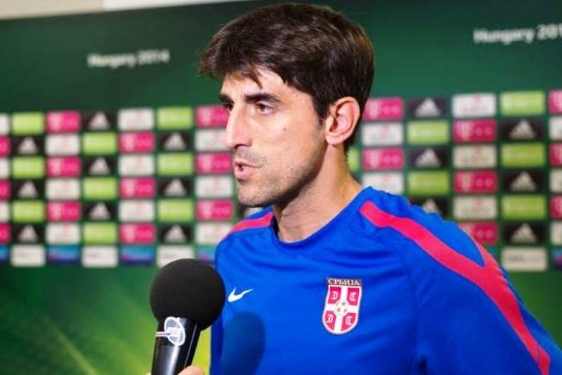 Νέα επαφή με Παούνοβιτς