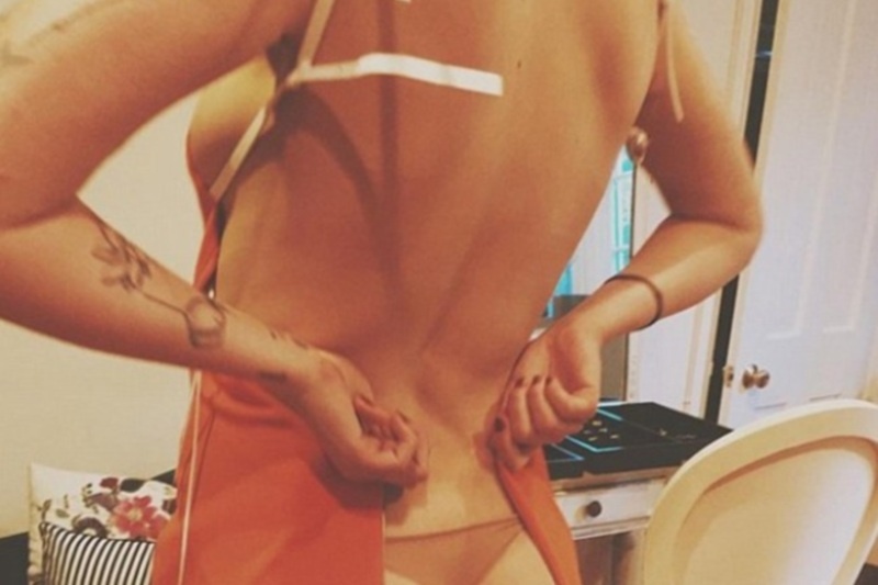 Μας γονάτισε η κόρη της Κιμ Μπάσιντζερ! (photos)