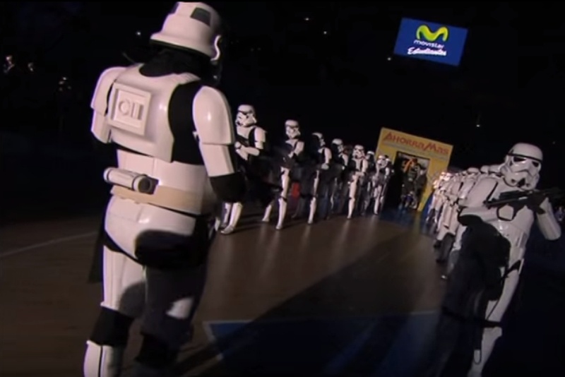 Είσοδος αλά...Star Wars στη Liga Endesa! (video)