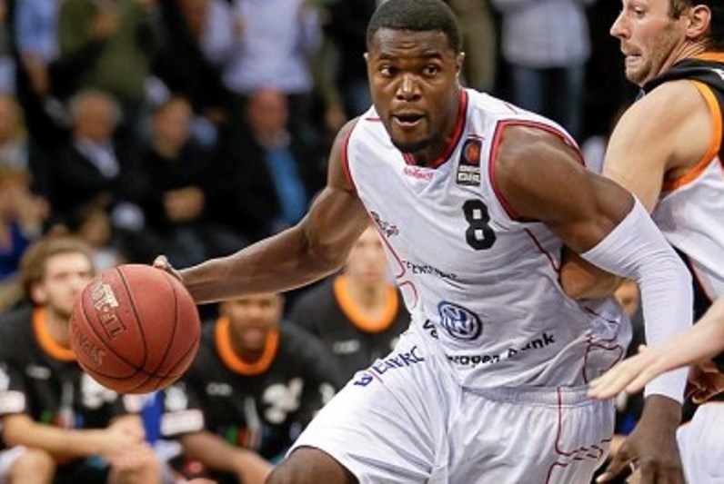 Φέρνει Νάνα ο Κόροιβος