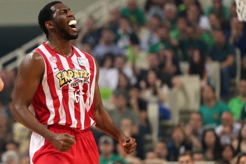 Τα έχωσε σε Ολυμπιακό ο Ντάνστον