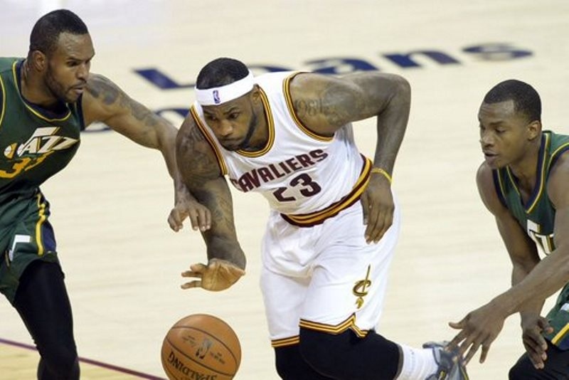 NBA Top 10: Που πας ρε Γκόμπερτ; Έρχεται ο «Βασιλιάς» (video)