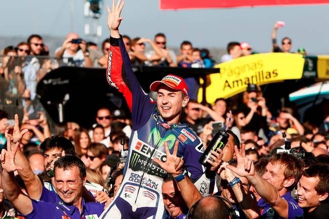 MotoGP 2015: Θρίαμβος της Yamaha (photos & video)