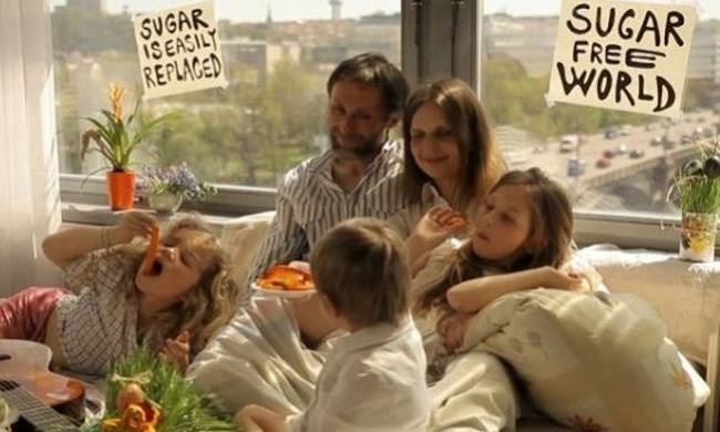 «Sugar Blues»: Η μάχη μίας μαμάς ενάντια στη ζάχαρη (video)