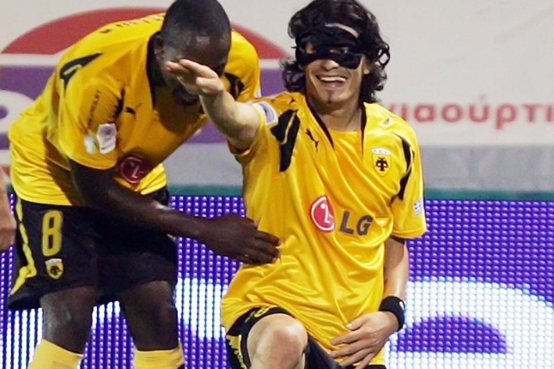 Ξανα(έβαλε) τη μάσκα του Ζορό ο Μπλάνκο (video)