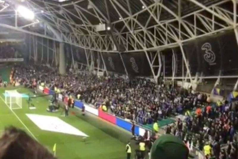 Η ασέβεια των Βόσνιων προς τα θύματα της Γαλλίας (video)