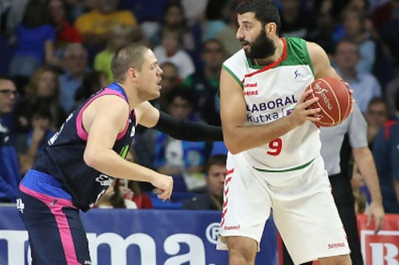 Ακάθεκτη η Λαμποράλ