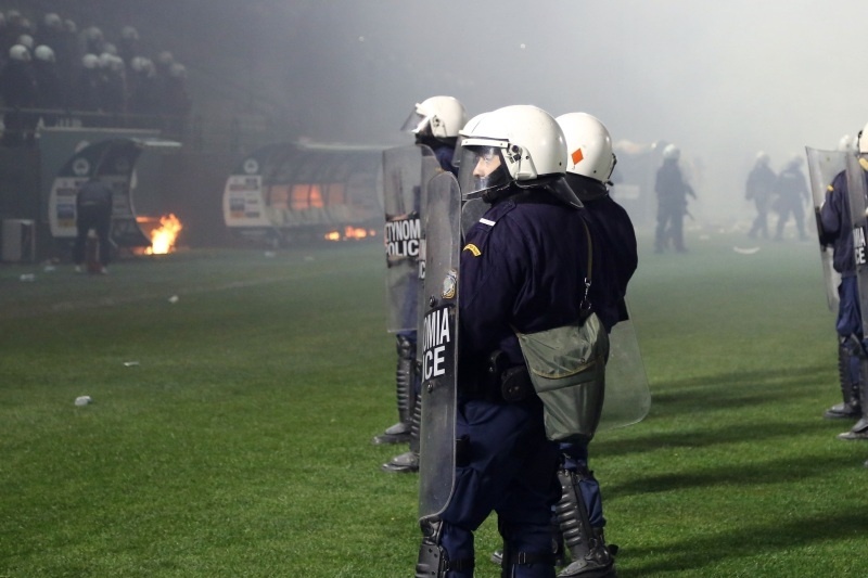 Θετικά νέα για τον τραυματία αστυνομικό