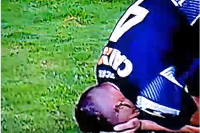 Αυτογκόλ... σπάνιας ομορφιάς! (video)