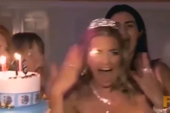 Κοπελιές συγνώμη αλλά... δεν το'χετε! (video)