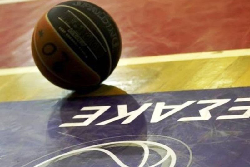 Σοβαρός τραυματισμός διαιτητή στο Καβάλα – Ολυμπιακός