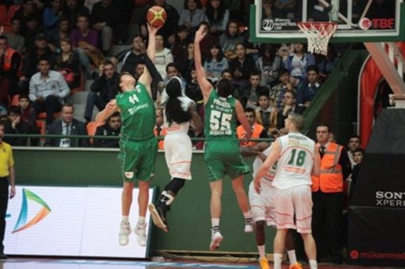 Εύκολα τη Νταρουσάφακα η Μπάνβιτ