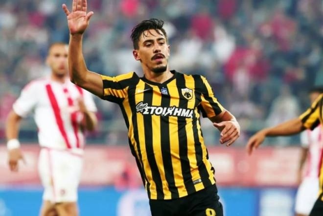 Μένει ή φεύγει ο Σιμόες από την ΑΕΚ;