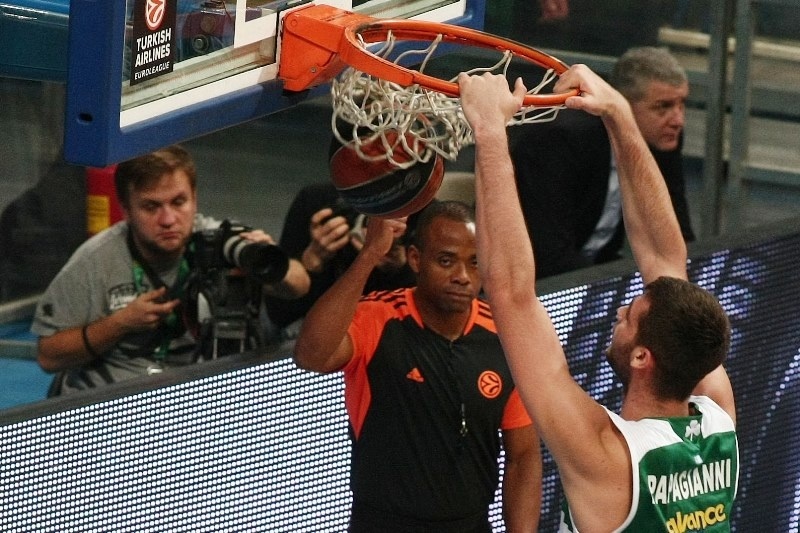 Παπαγιάννης στο Onsports: «Θέλουμε νίκες σε όλα τα παιχνίδια»