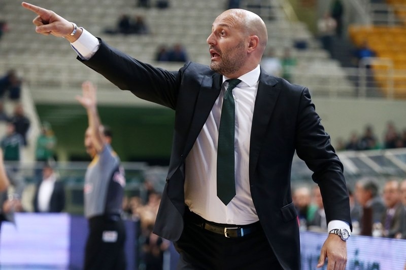 Τζόρτζεβιτς: «Θέλω συγκεντρωμένους τους παίκτες μου»