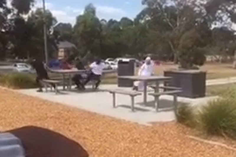 ΕΠΟΣ: Η φάρσα της χρονιάς που τρελαίνει κόσμο! (video)