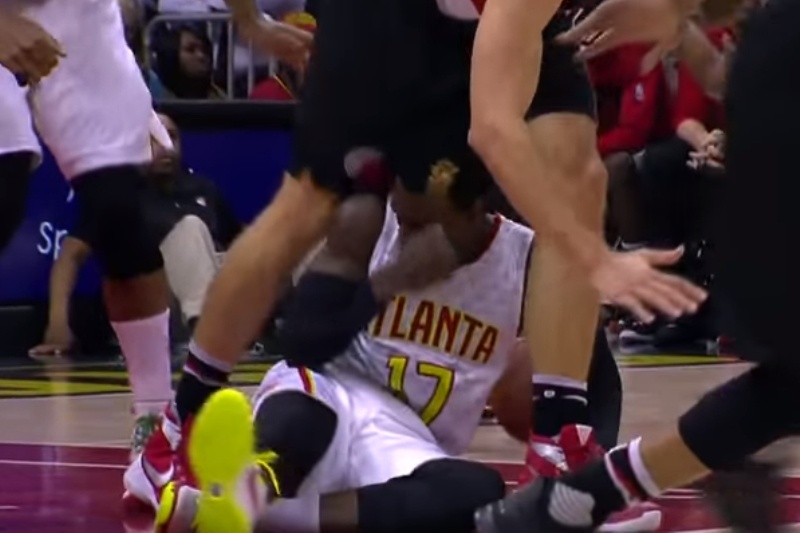 Του έσπασε το δόντι και το έκρυψε στην… κάλτσα του! (video)