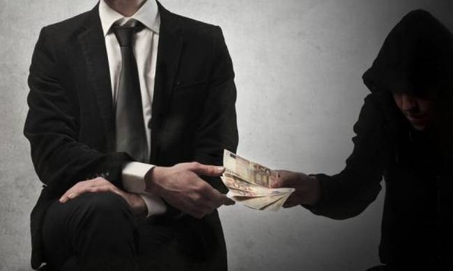 Τραπεζίτες πήραν δάνειο για το ΕΝΦΙΑ!