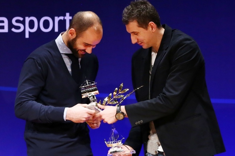 Συγκλονιστικοί Διαμαντίδης-Σπανούλης στην βράβευσή τους από τον ΠΣΑΤ!