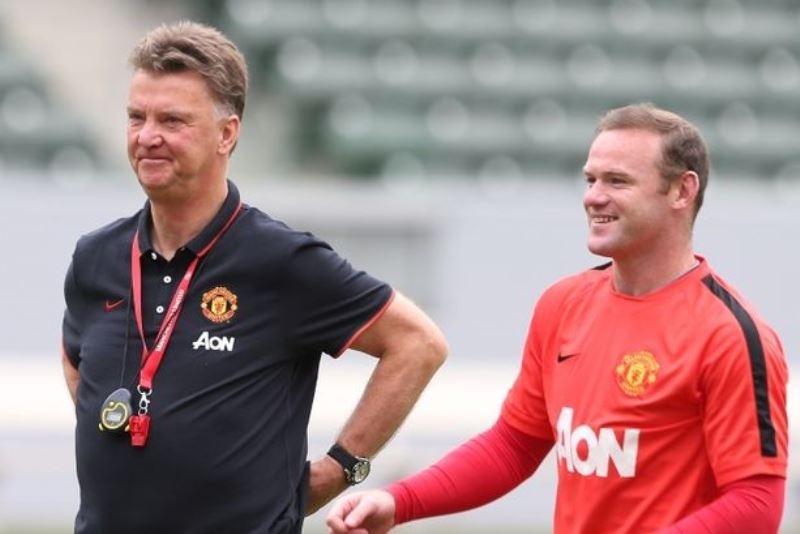 Στο «τραπέζι» Ρούνεϊ, Κάρικ και Φαν Χάαλ