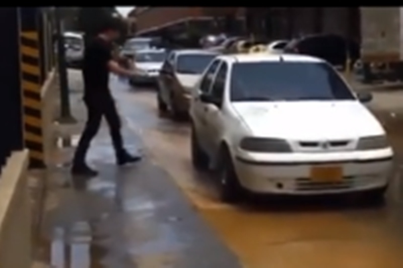 Τι σκέφτηκε ο άνθρωπος! (video)