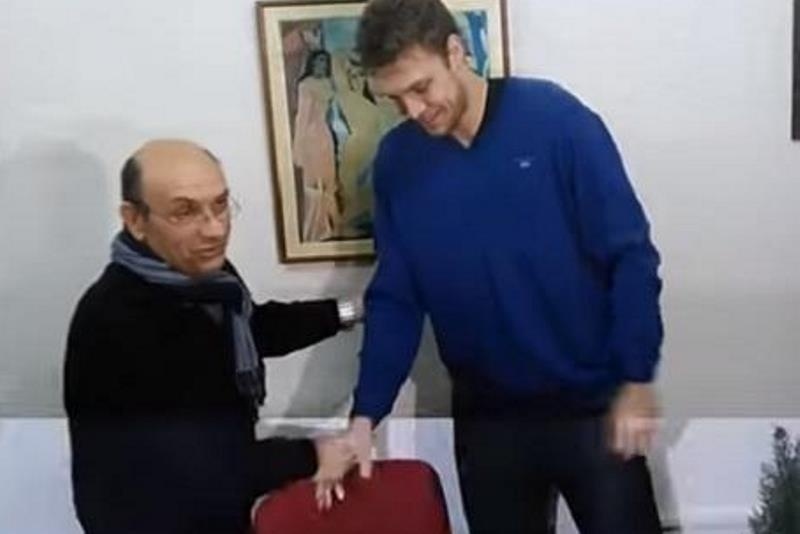 Έλληνας και με… τη βούλα ο Βεζένκοφ!