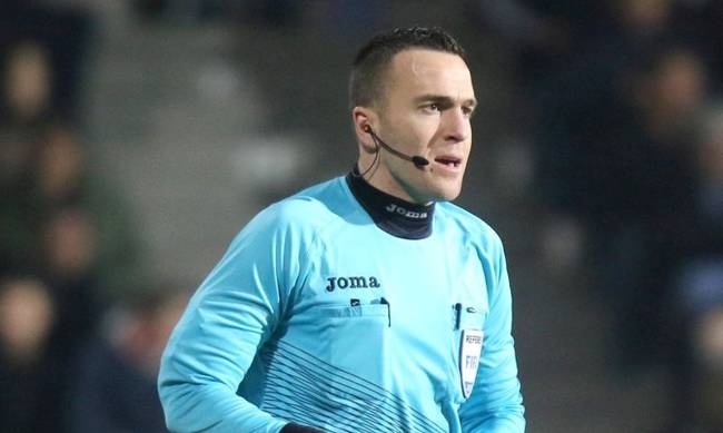 Ούτε τα προσχήματα με Καλογερόπουλο!