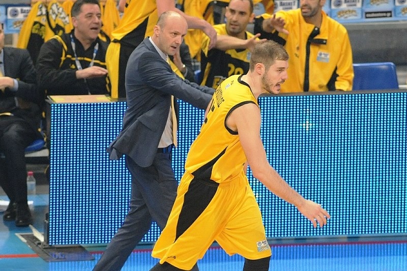 Αποχωρεί ο Σαρικόπουλος