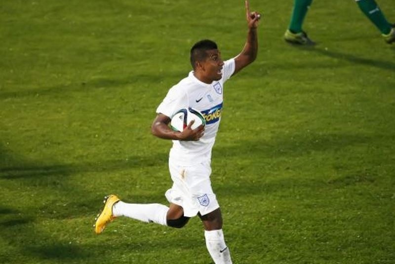 Την έκανε για... ΑΕΚ ο Τσάβες; (photo)