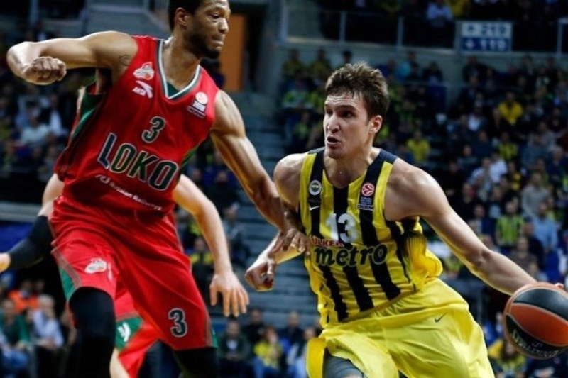 Νίκη-ανατροπή για Φενέρ