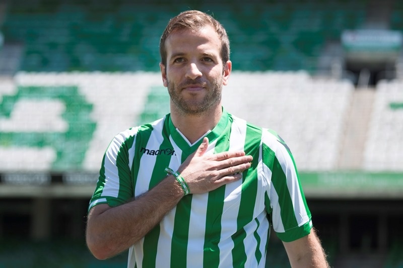 ΑΕΚ: Απίστευτες φήμες για Φαν ντερ Φάαρτ!