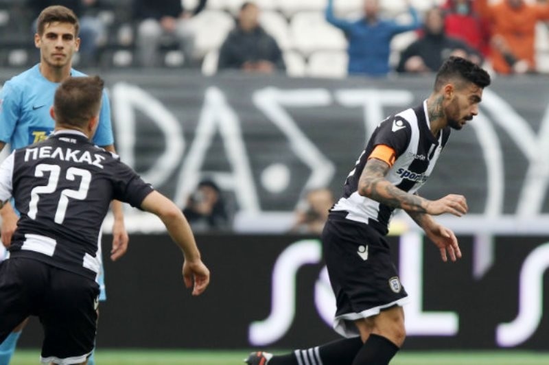 «Κλάους, κάνε μας τη χάρη»