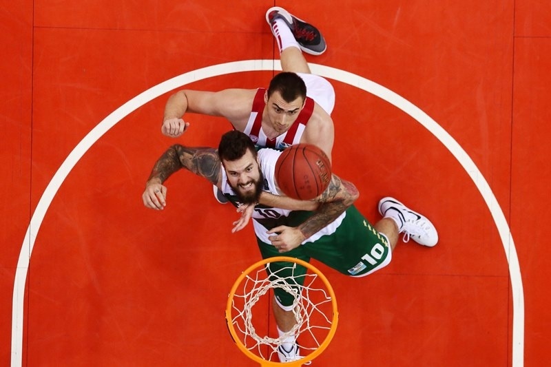 Ντέρμπι αποδείξεων στο ΣΕΦ