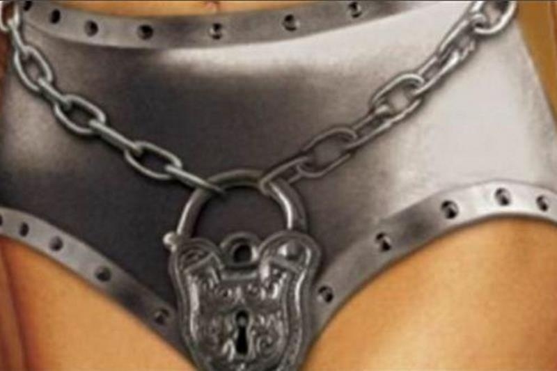 Τεστ παρθενίας για υποτροφία στο Πανεπιστήμιο! (video)