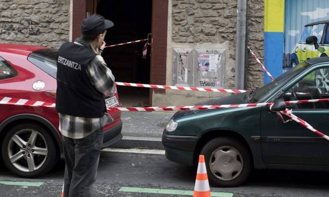 Πιάστηκε επ’ αυτοφώρω να ασελγεί σε μωρό και το πέταξε από το παράθυρο