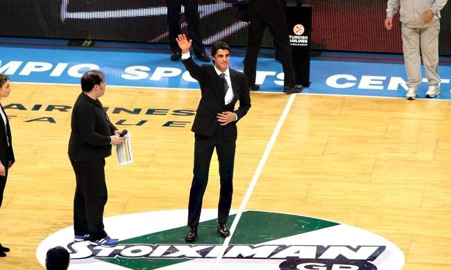 O «Ίμπο» βραβεύτηκε και μίλησε στα ελληνικά!