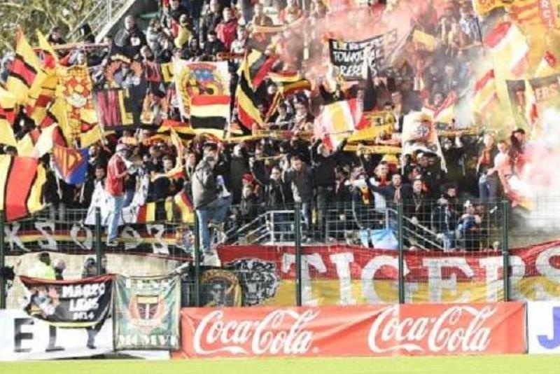 Άγριο ξύλο στη δεύτερη κατηγορία Γαλλίας! (photos+video)