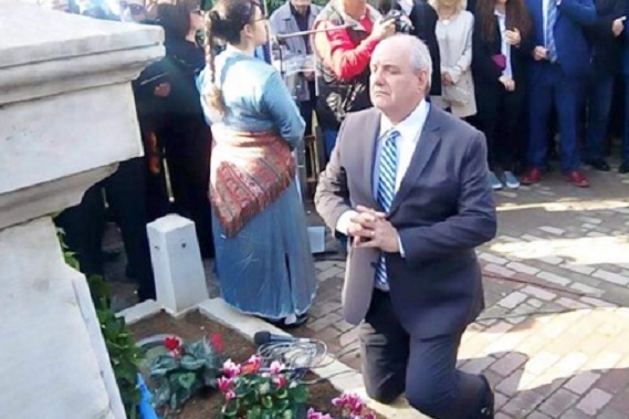 Κουίκ και έρπειν να κάνεις, ο κόσμος δεν παραμυθιάζεται!