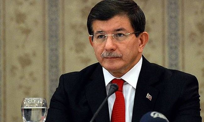 «Καρφιά» Νταβούτογλου κατά Πούτιν: Εγκληματίες πολέμου όσοι βοηθούν τον Άσαντ