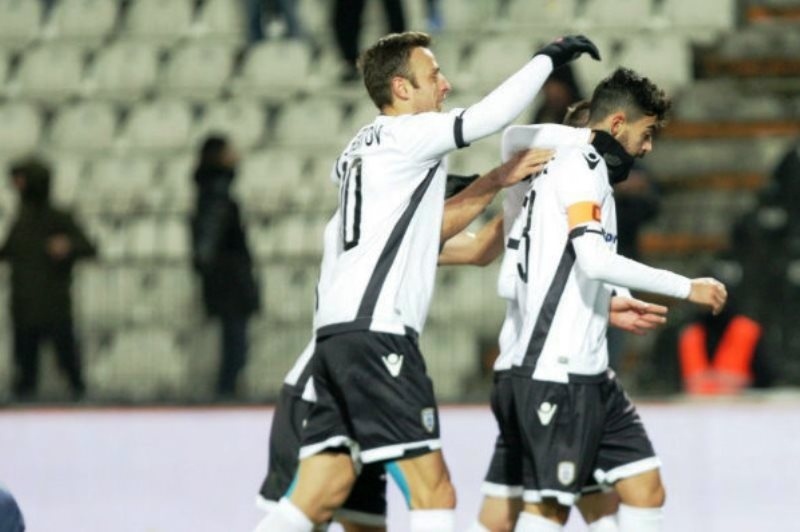 Στον Πειραιά με Μπερμπάτοφ