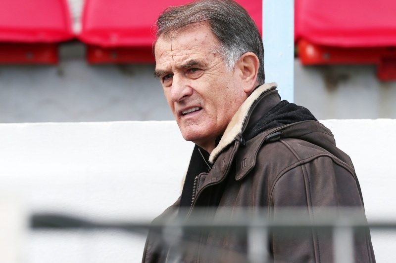 Η αγκαλιά του Μπάγεβιτς στον πιτσιρίκο του Ατρόμητου