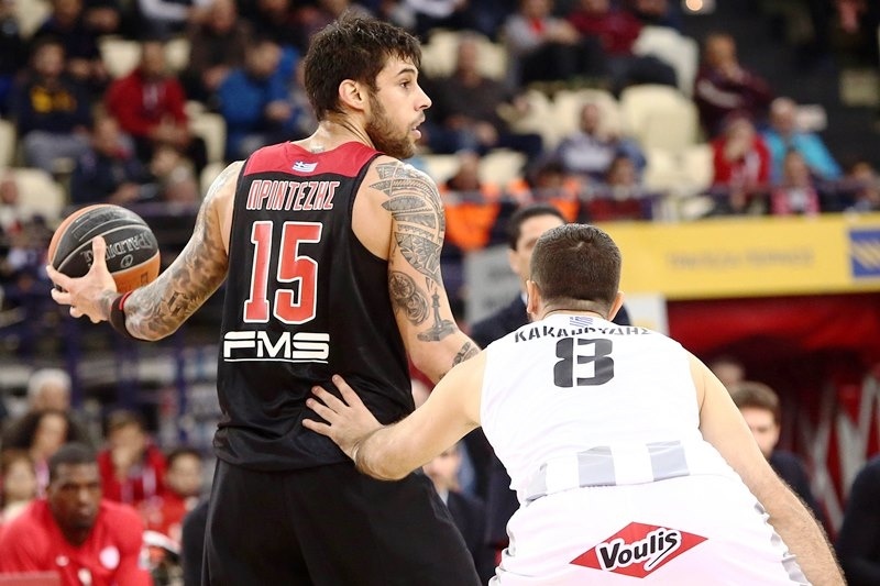 Τον άφησε μόνο του!