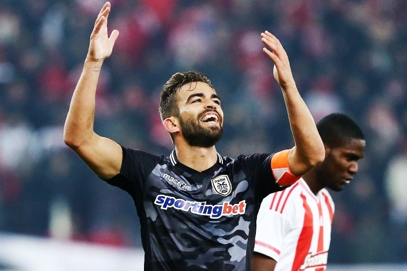 Σενάριο βόμβα για Βίτορ!