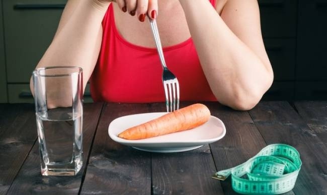 Στερητικές δίαιτες και οστεοπενία: Τι πρέπει να προσέχετε