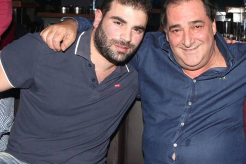 Παντελής Παντελίδης: Ραγίζει καρδιές ο Καρράς: «Έχασα το παιδί μου, έχασα τον γιο μου, αφήστε με» (video)